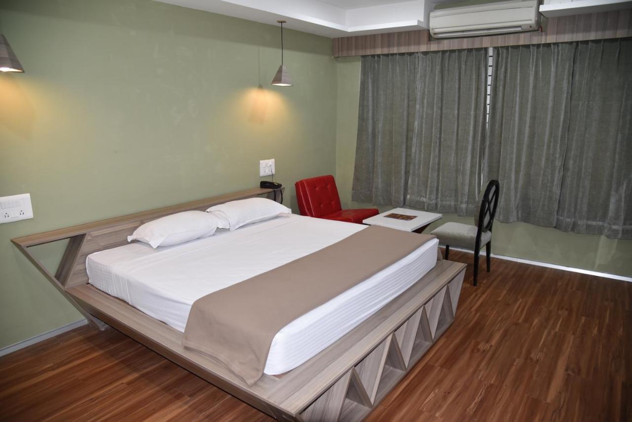 Hotel Bhimas Paradise Tirupati Dış mekan fotoğraf